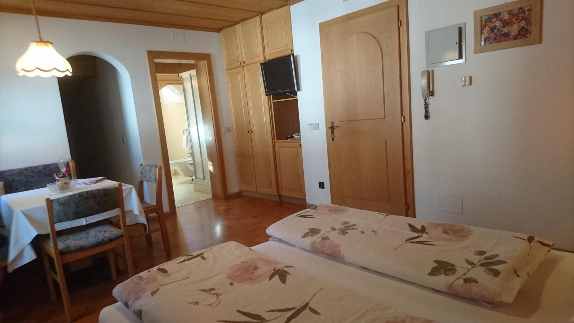 Residence Ploner San Cassiano  Rom bilde